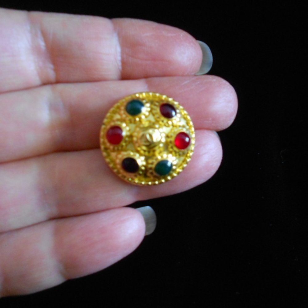 ***SOLD** Chanel Gripoix GP Button